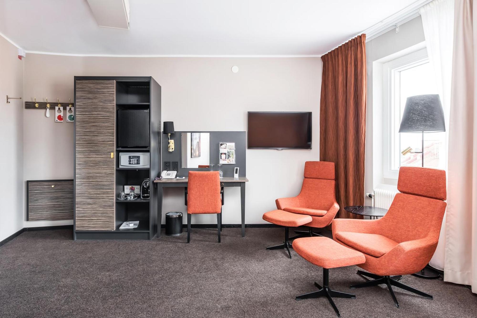Slottsparken 4*